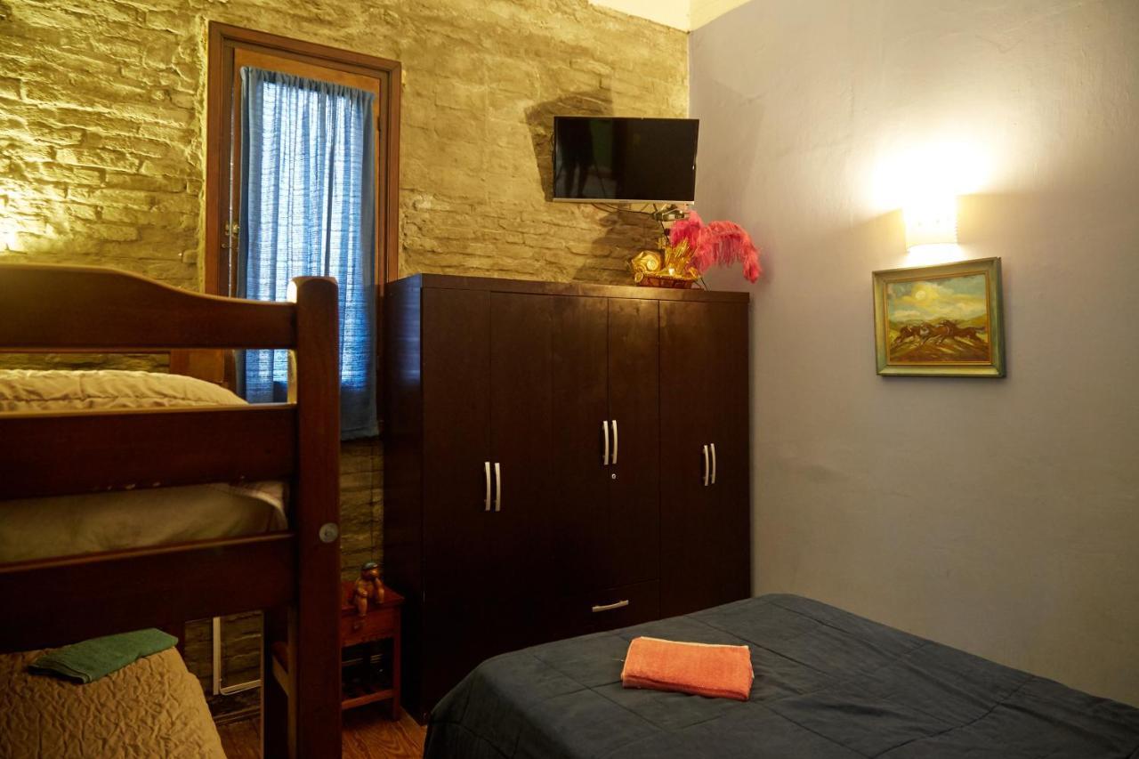 Una Noche Mas B & B Montevideo Ngoại thất bức ảnh